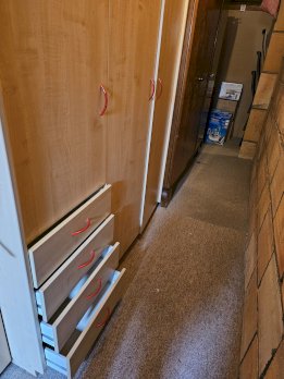 Kinderkleiderschrank