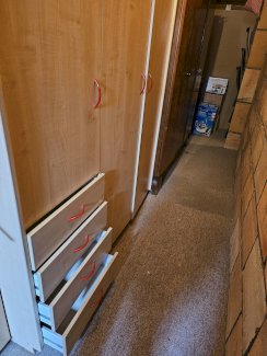 Kinderkleiderschrank