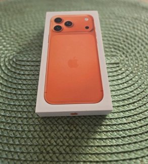 iPhone 17 Pro Max Organic Orange OVP - Gratisinserat.ch