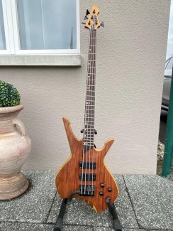 Aesch Bass