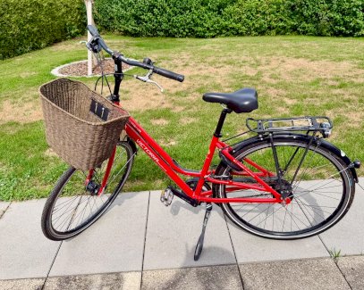 praktisch neuwertiges Damenfahrrad sehr wenig gebraucht - Gratisinserat.ch