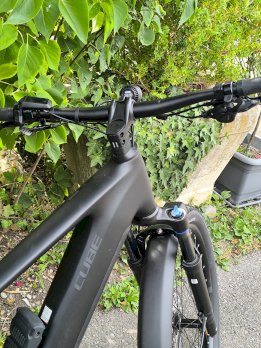 E-Bike cube reaction 800FE blackline