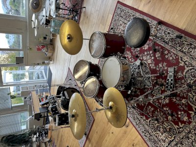 Schlagzeug Sonor Force 2001-Red Wood Grain mieten