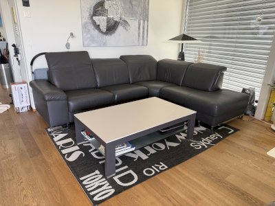 Ledereckgarnitur mit elektr. Sitztiefenverstellung 280 x 220