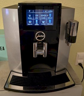 Kaffeevollautomat JURA S8 Moonlight Silver zu verkaufen - Gratisinserat.ch