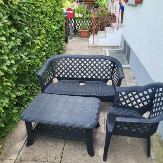 Wetterfeste Gartenlounge aus Kunststoff TOP Zustand